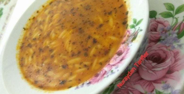 Tereyağlı Naneli Şehriye Çorbası