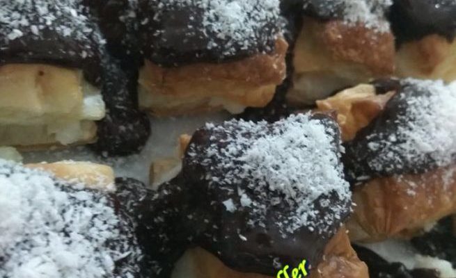 Çikolata Soslu Milföy Tatlısı